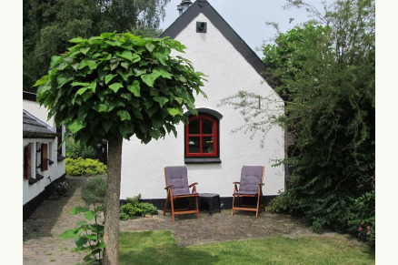 Vrijstaand huisje op erf Loenen Gelderland VMP113