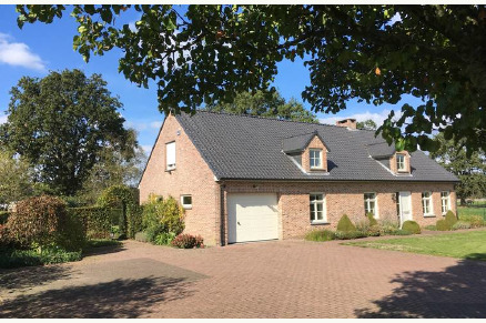 Vakantiewoning met paardenstal in het landelijke Pelt VMP085			