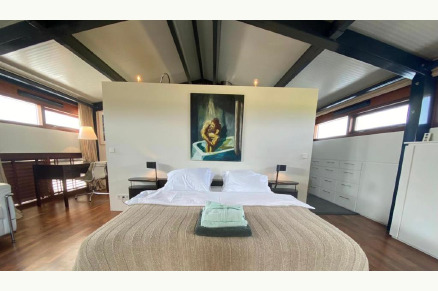 Luxe appartement Hestar Husid op stoeterij Noord-Holland VMP052