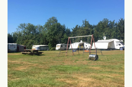 Safaritent Camping Eefting in Rohel met paarden VMP023