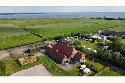 Safaritent Camping Eefting in Rohel met paarden VMP023