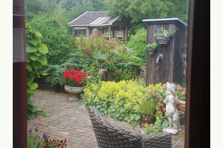 Vrijstaand huisje op erf Loenen Gelderland VMP113