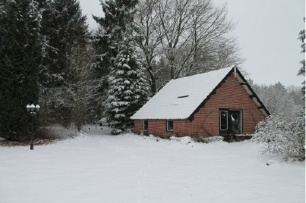 Huisje op landgoed met weide in De Kiel Drenthe VMP083