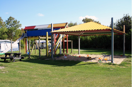 Minicamping de Buck met weidegang in Oostkapelle op Walcheren VMP084